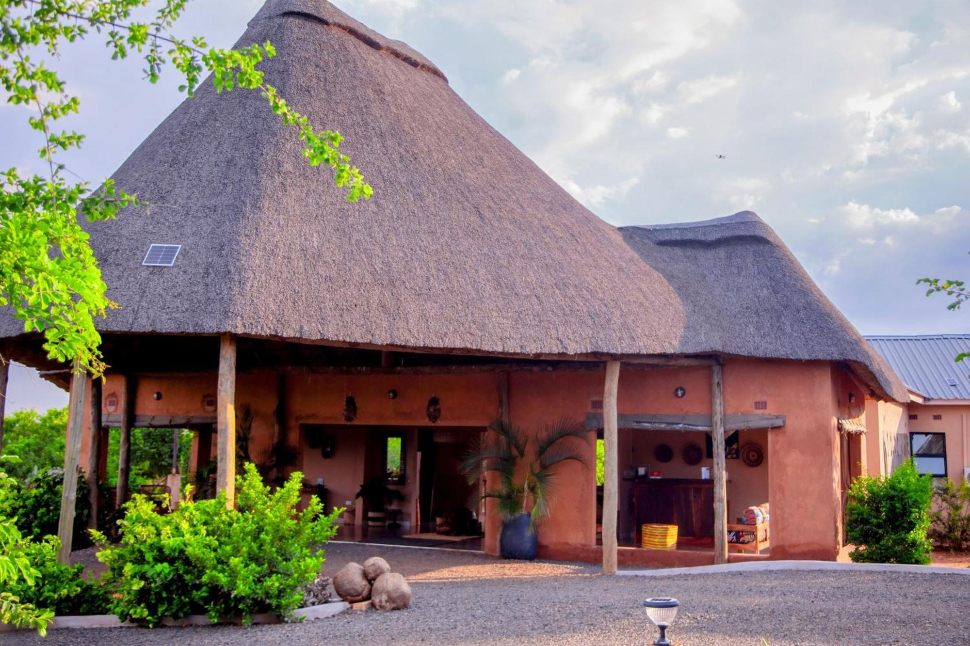 The Nkhosi Livingstone Lodge And Spa Luaran gambar